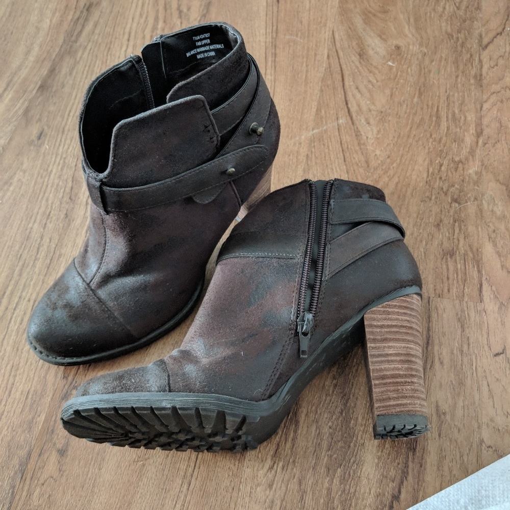 Crown Vintage Booties